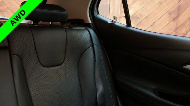 Used 2020 Buick Encore GX Essence w/ Experience Buick Package image 58