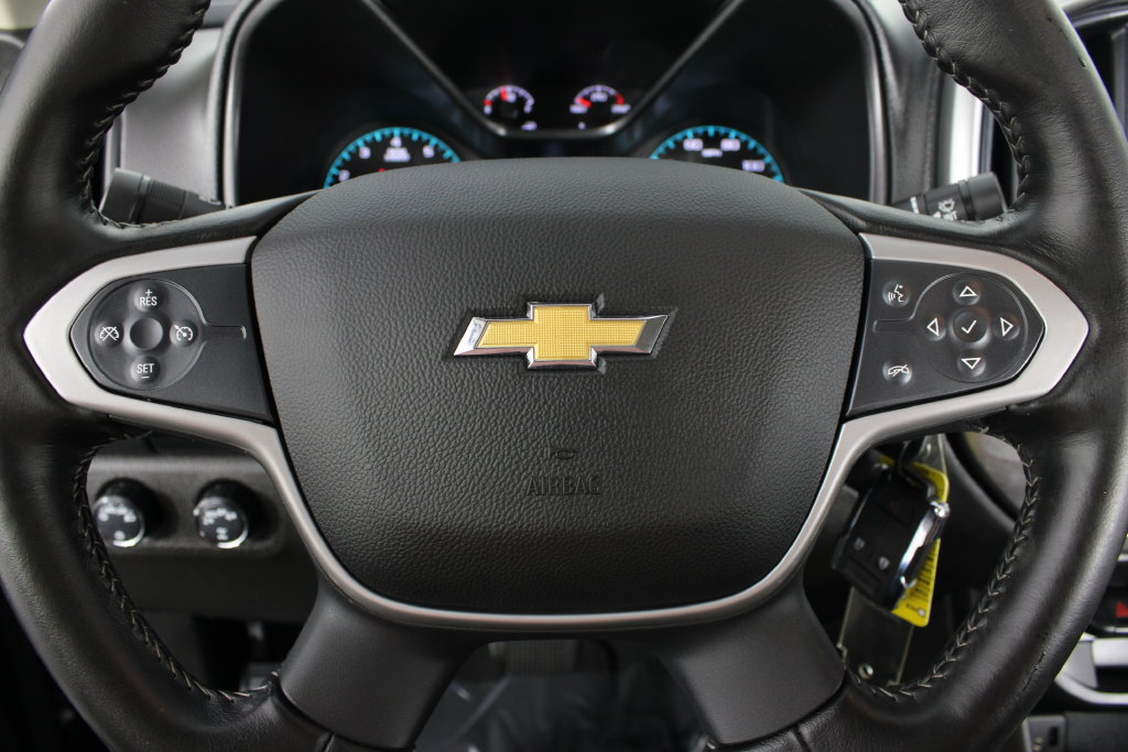 Used 2022 Chevrolet Colorado LT AWD/4WD image 12