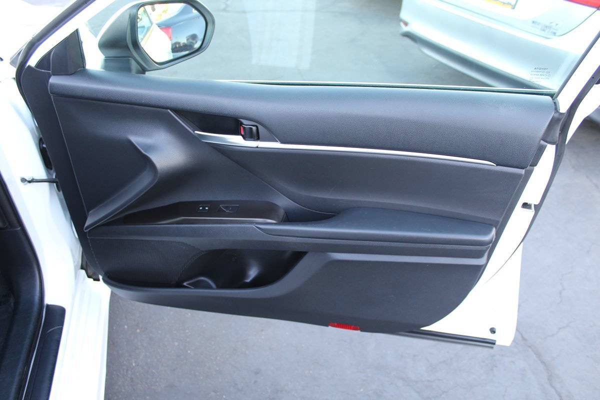 Used 2022 Toyota Camry SE w/ Carpet Mat Package (TMS) FWD image 20