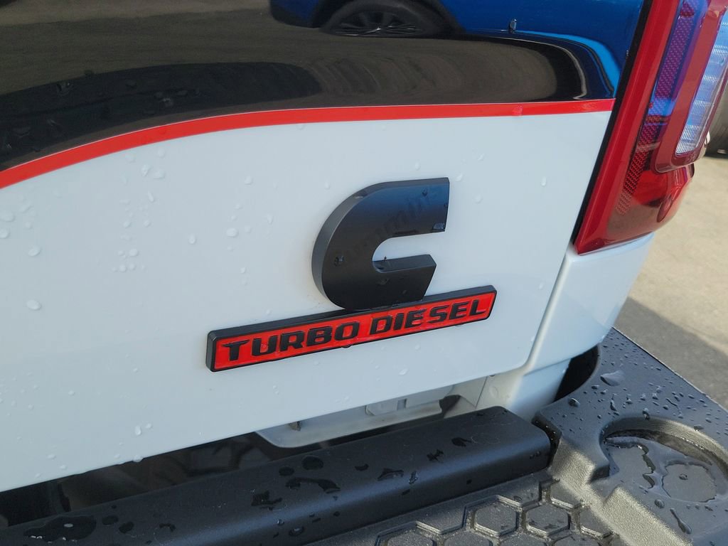 Used 2025 RAM 2500 Laramie AWD/4WD image 36