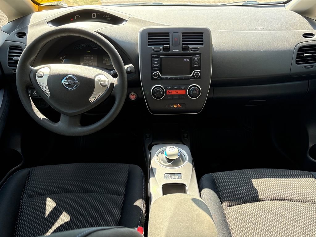 Used 2016 Nissan Leaf S w/ Charger Package image 11