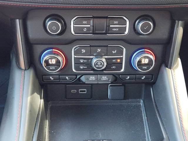 Used 2024 Chevrolet Tahoe RST w/ Luxury Package AWD/4WD image 21