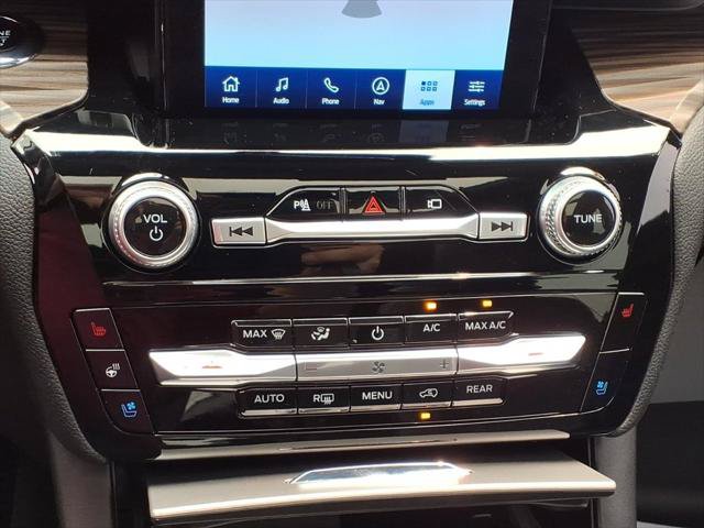 Used 2023 Ford Explorer Limited w/ Limited Technology Package AWD/4WD image 25