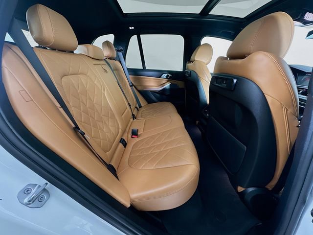 Used 2023 BMW X5 xDrive40i image 9