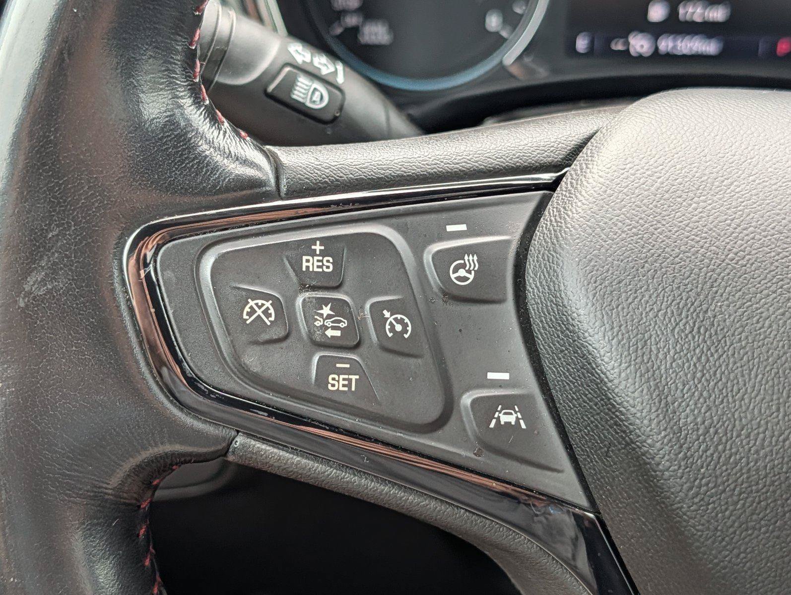 Used 2022 Chevrolet Equinox RS w/ RS Leather Package FWD image 24
