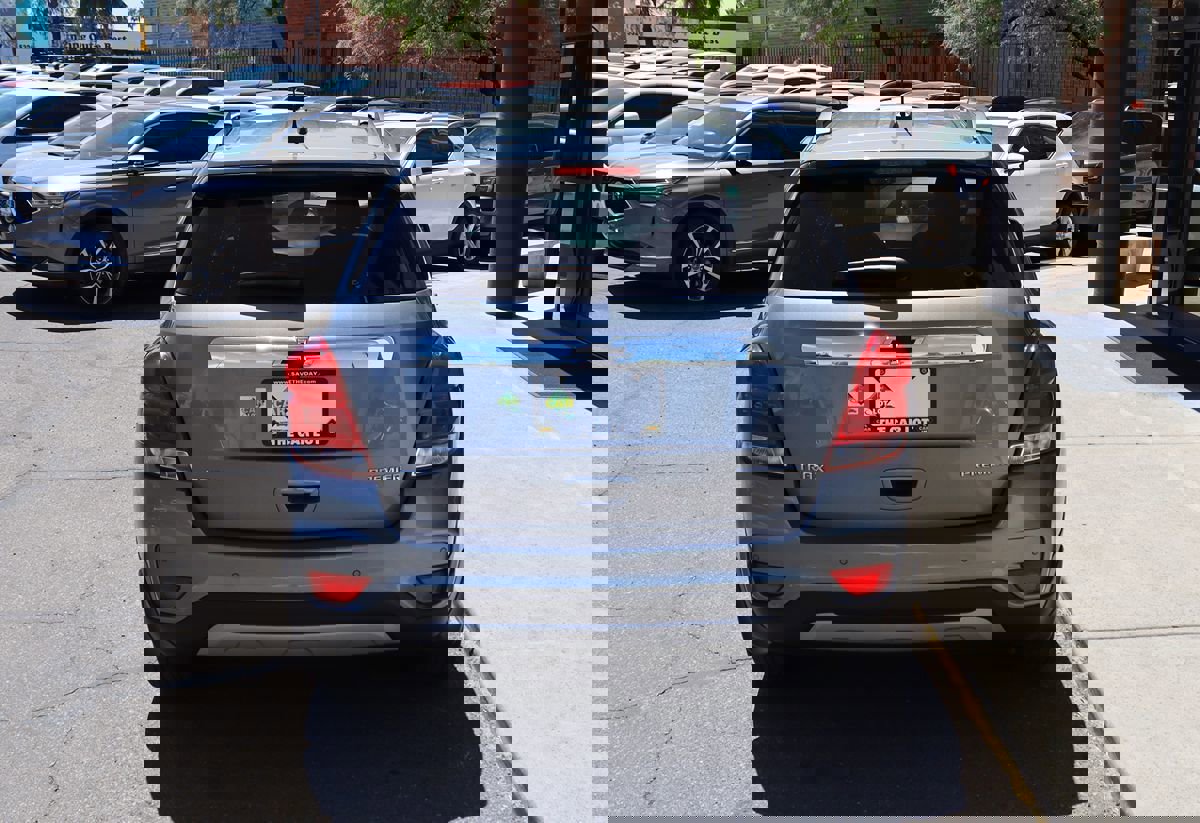 Used 2020 Chevrolet Trax Premier w/ LPO, Protection Package FWD image 10