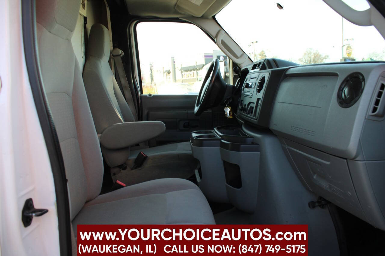 Used 2012 Ford E-350 and Econoline 350 Super Duty w/ Interior Upgrade Pkg RWD image 13