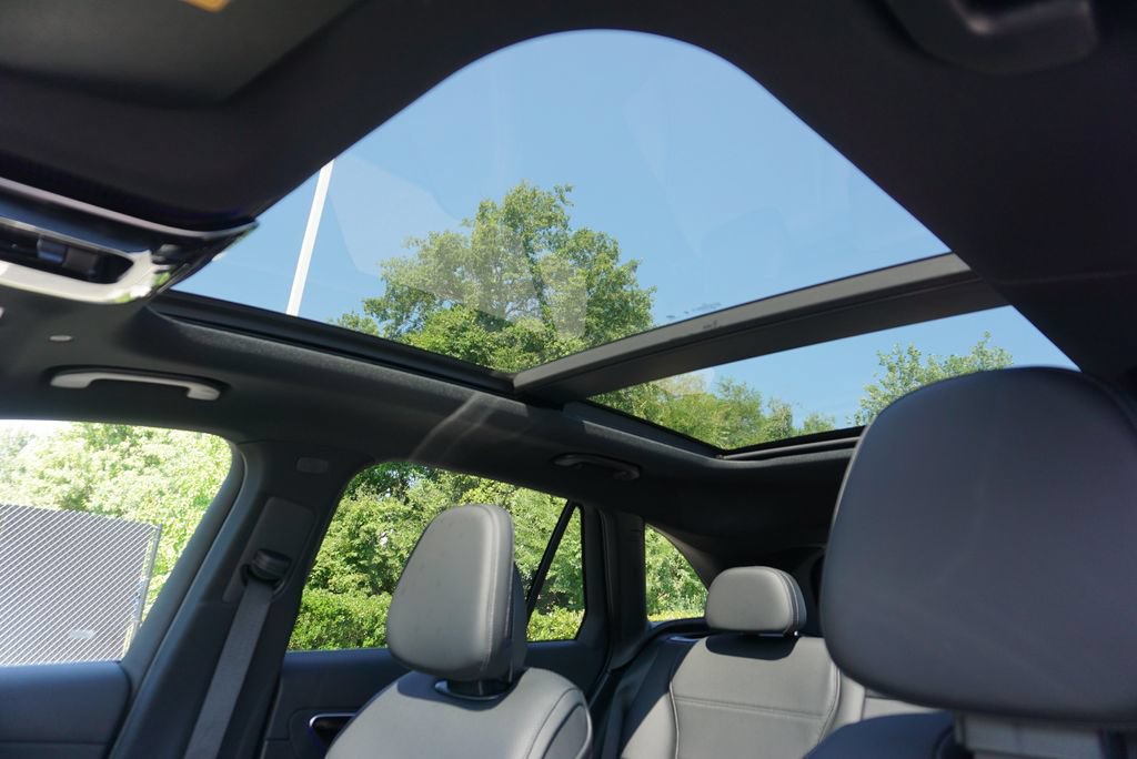 Certified 2026 Mercedes-Benz GLC 300 4MATIC image 12
