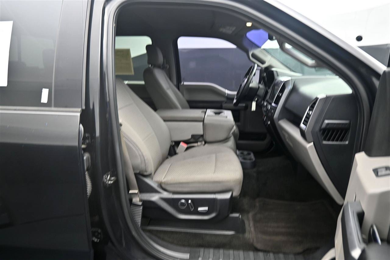 Used 2015 Ford F150 XLT w/ Equipment Group 302A Luxury AWD/4WD image 9