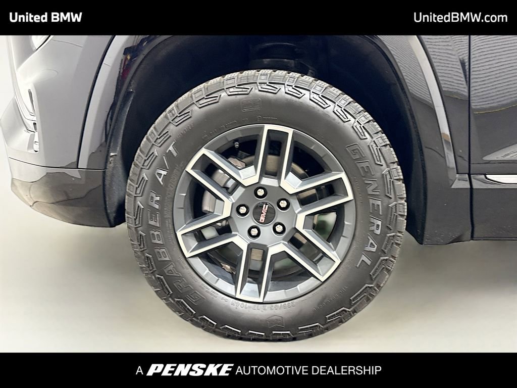 Used 2026 GMC Terrain AT4 w/ Convenience Package III AWD/4WD image 2