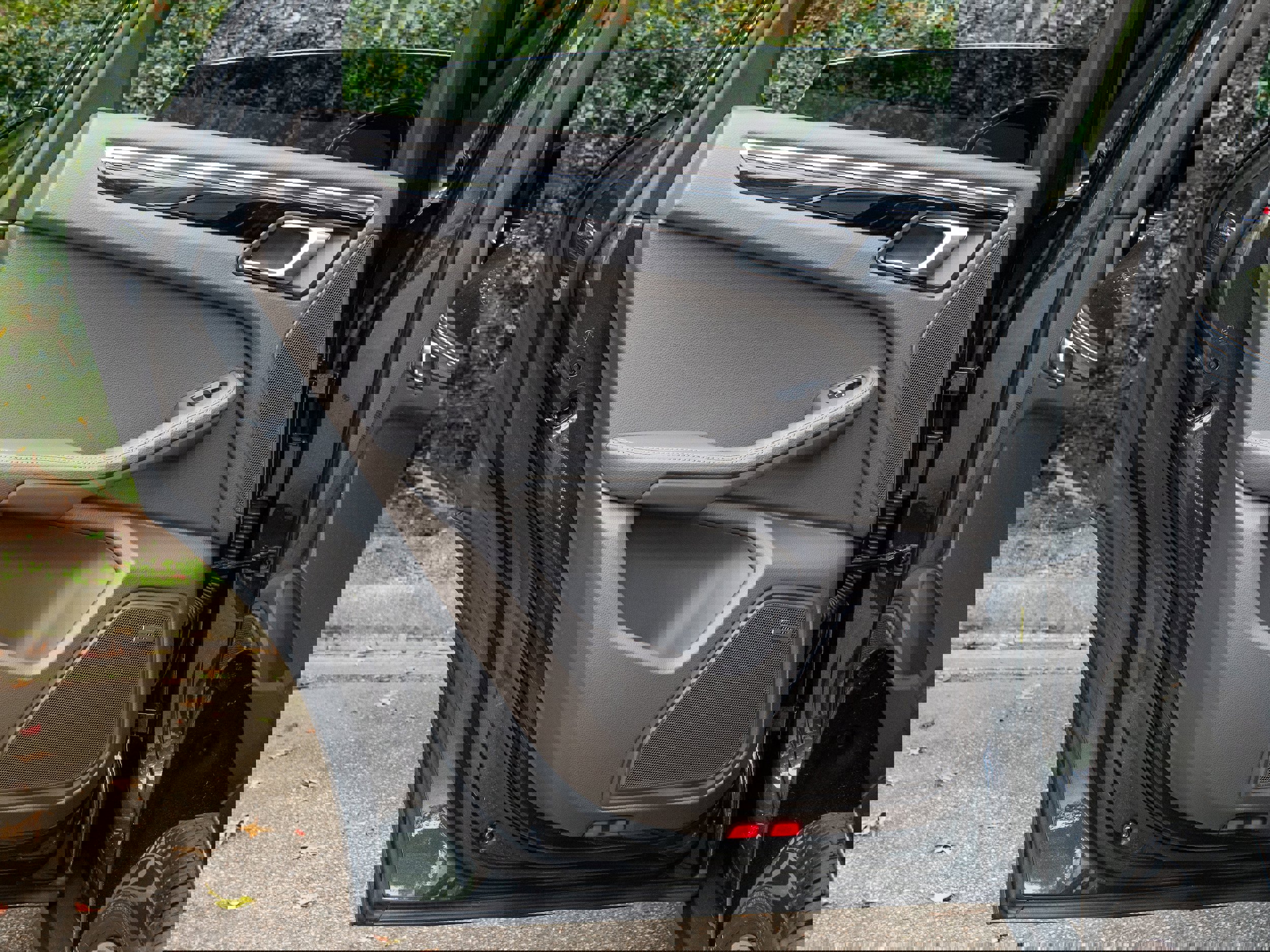 Used 2024 Porsche Macan image 35