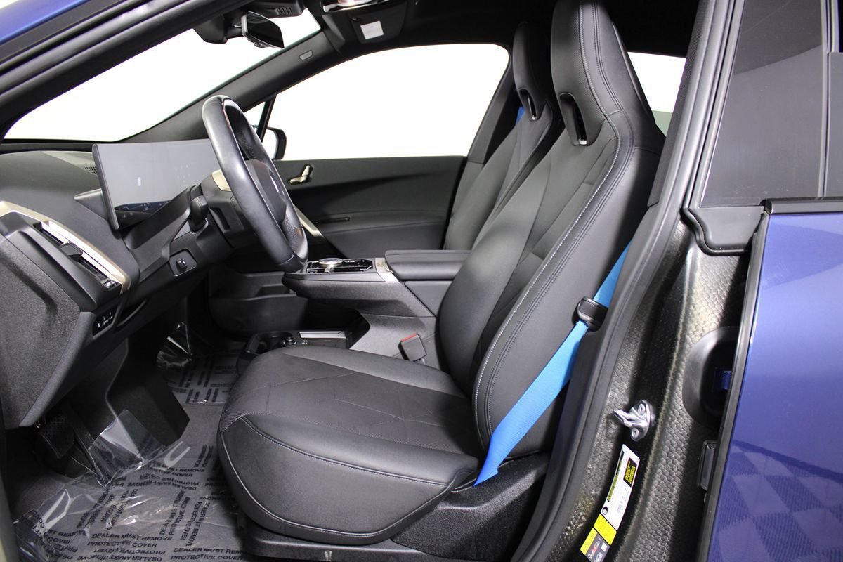 Used 2024 BMW iX xDrive50 w/ Convenience Package AWD/4WD image 6