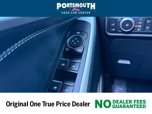 Used 2022 Ford Explorer XLT w/ Equipment Group 202A image 22