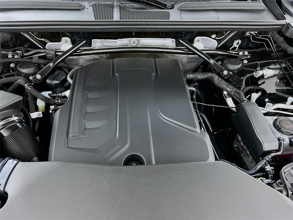 New 2025 Audi Q5 Premium Plus image 32