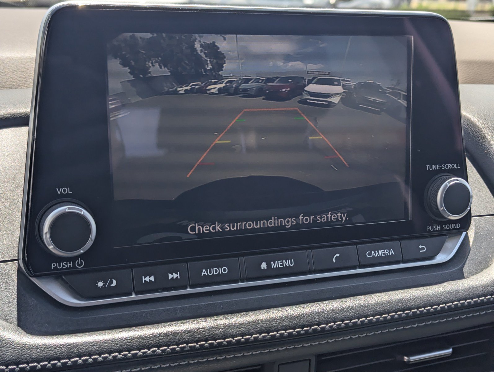Used 2023 Nissan Rogue SV FWD image 11