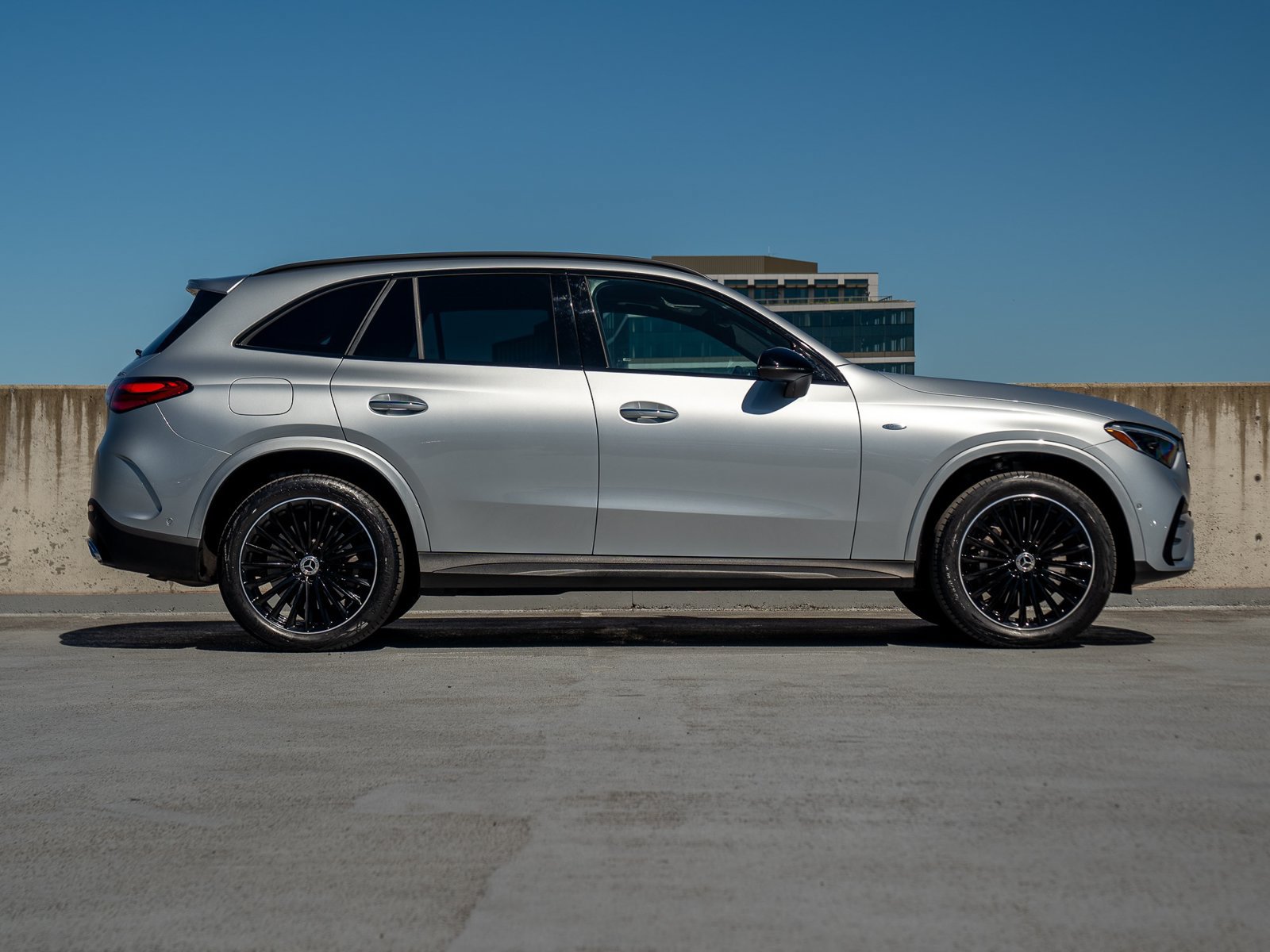 Certified 2025 Mercedes-Benz GLC 350e 4MATIC image 6