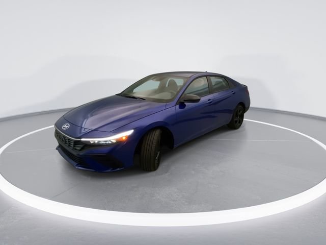 Used 2026 Hyundai Elantra Sport image 8