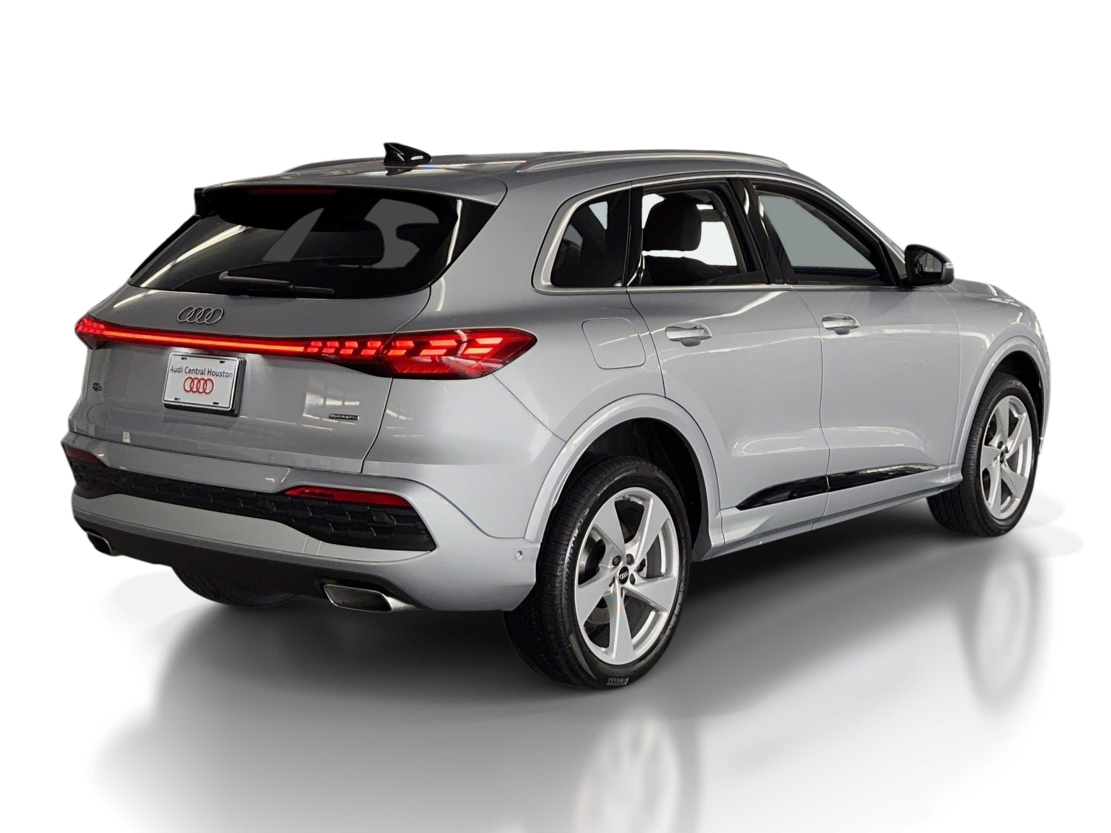 Used 2025 Audi Q5 Premium Plus w/ Premium Plus image 9