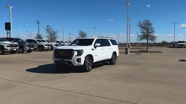 Used 2024 GMC Yukon XL AT4 w/ Technology Package image 5
