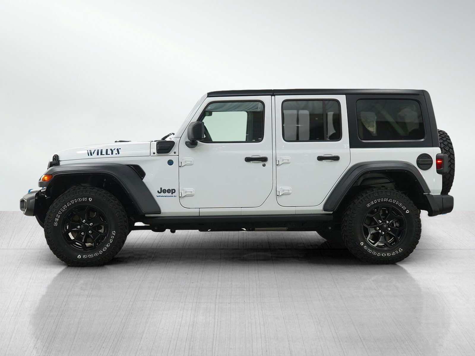 Used 2023 Jeep Wrangler Unlimited w/ Cold Weather Group image 2