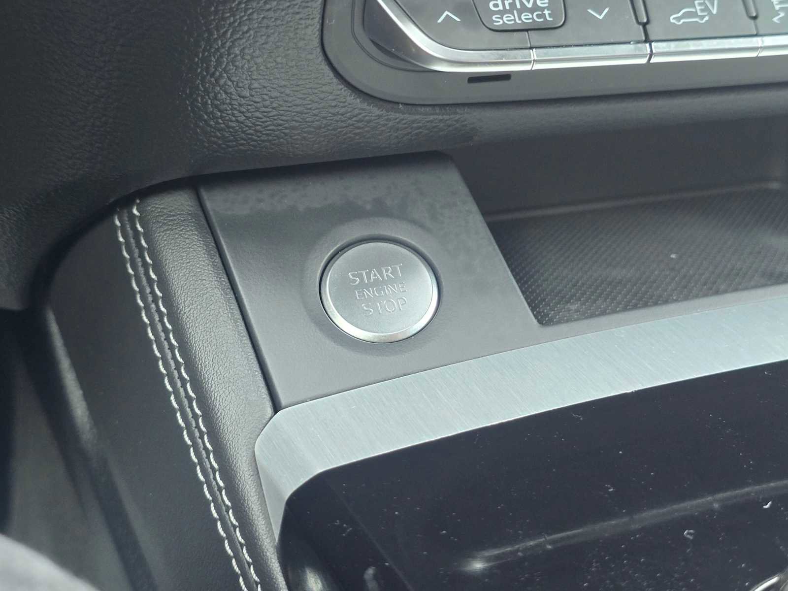 New 2025 Audi Q5 e Premium Plus image 33