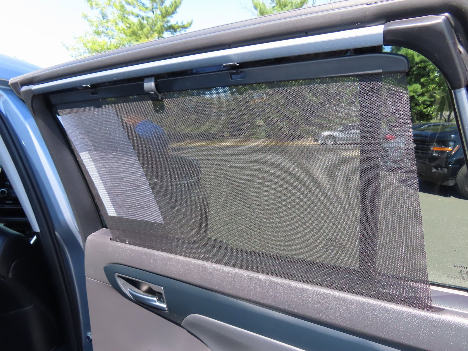 Used 2022 Toyota Highlander XLE image 43