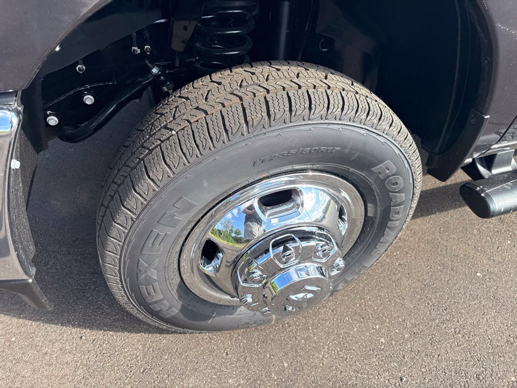 New 2027 RAM 3500 Tradesman AWD/4WD image 12