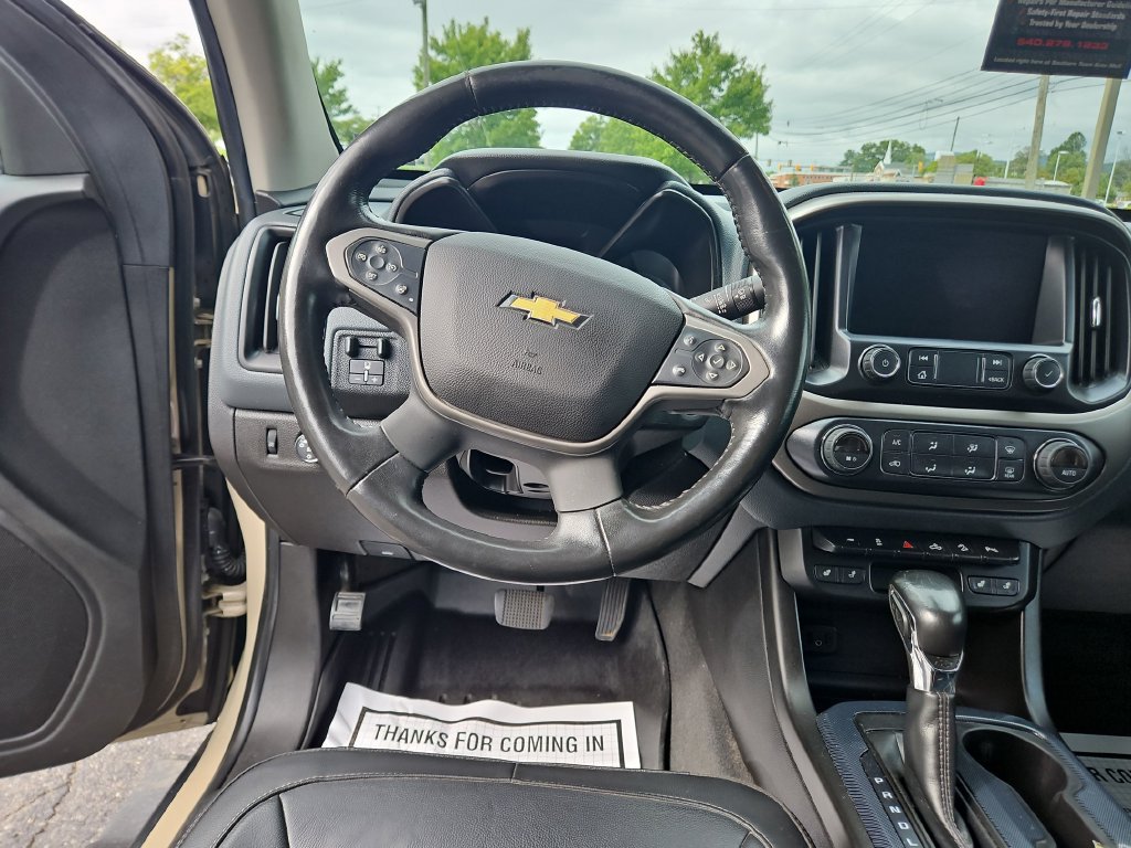 Used 2022 Chevrolet Colorado Z71 AWD/4WD image 14