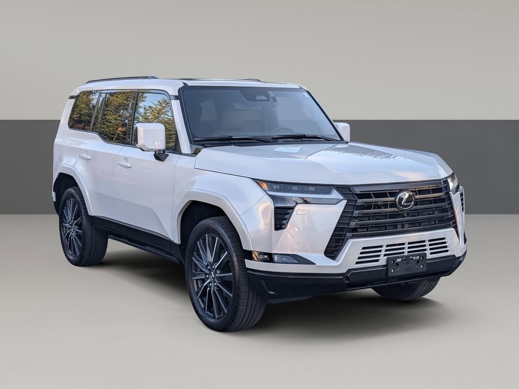 Used 2024 Lexus GX 550 w/ Accessory Package (2T) image 2