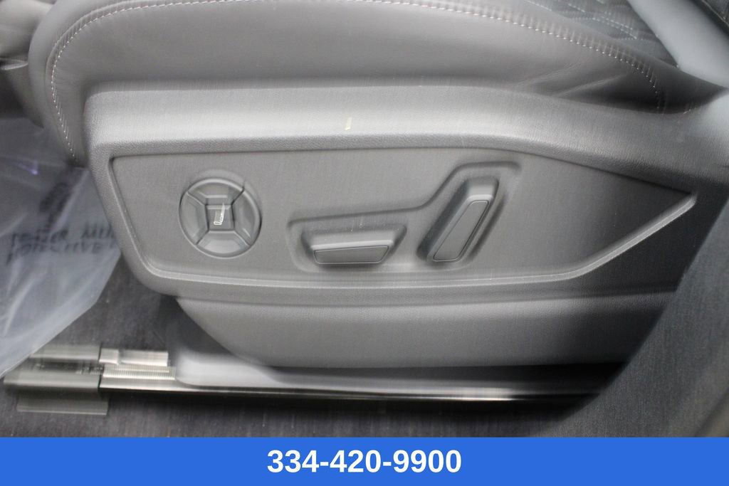 New 2025 Audi SQ5 Premium Plus image 18