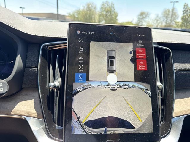 New 2025 Volvo XC90 T8 Plus w/ Protection Package Premier image 27