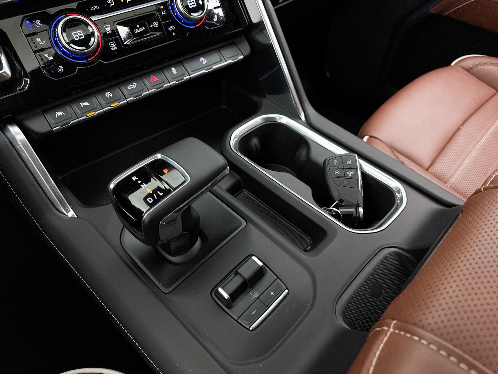 Used 2025 GMC Sierra 1500 Denali Ultimate image 26