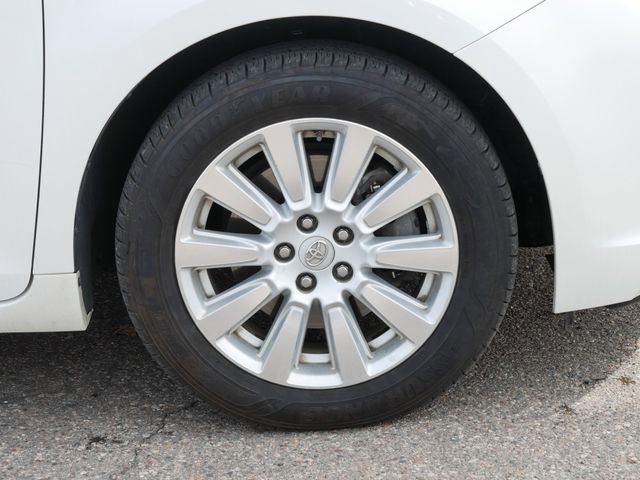 Used 2017 Toyota Sienna XLE image 9