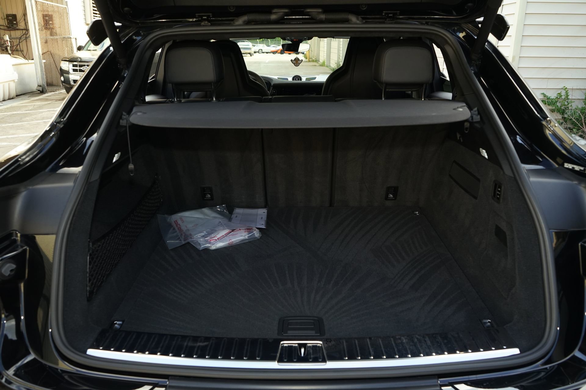 Used 2024 Porsche Cayenne Turbo GT image 38