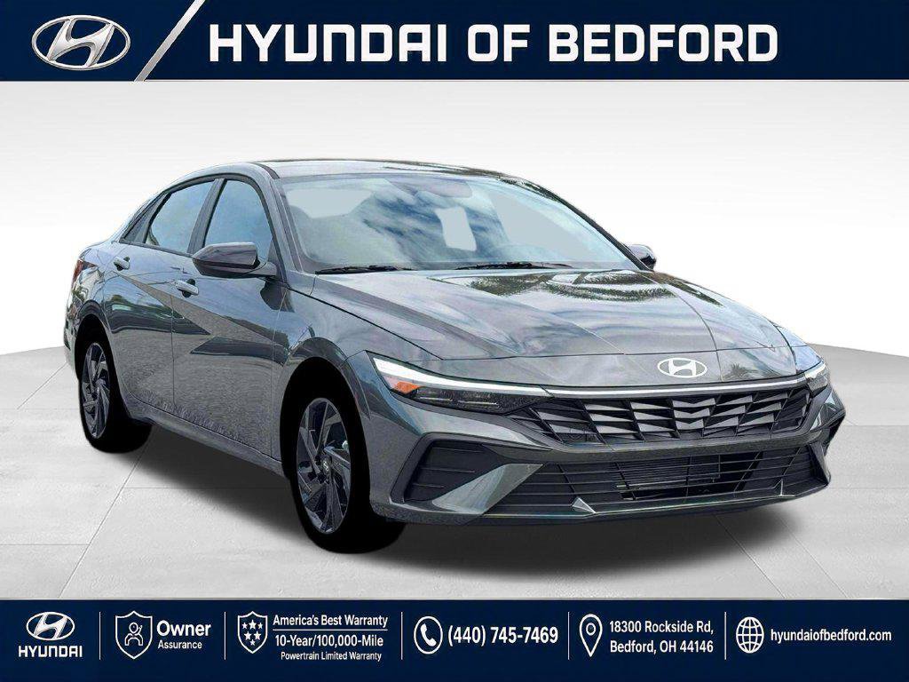 New 2026 Hyundai Elantra Sport FWD image 13
