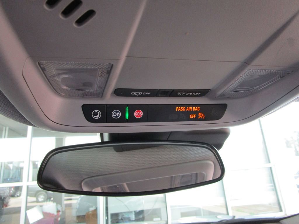 Used 2025 Chevrolet Malibu LT image 26