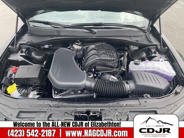 New 2023 Chrysler 300 S w/ Comfort Group image 12