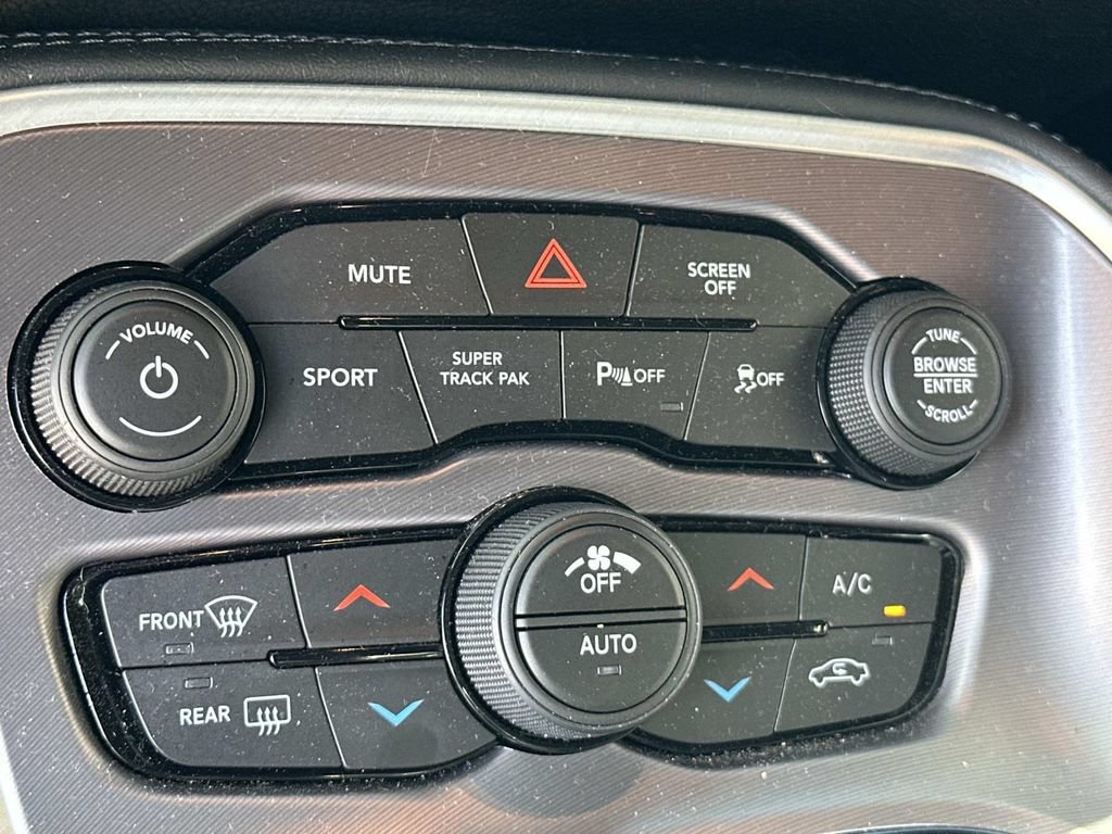 Used 2019 Dodge Challenger R/T w/ Cold Weather Group RWD image 20