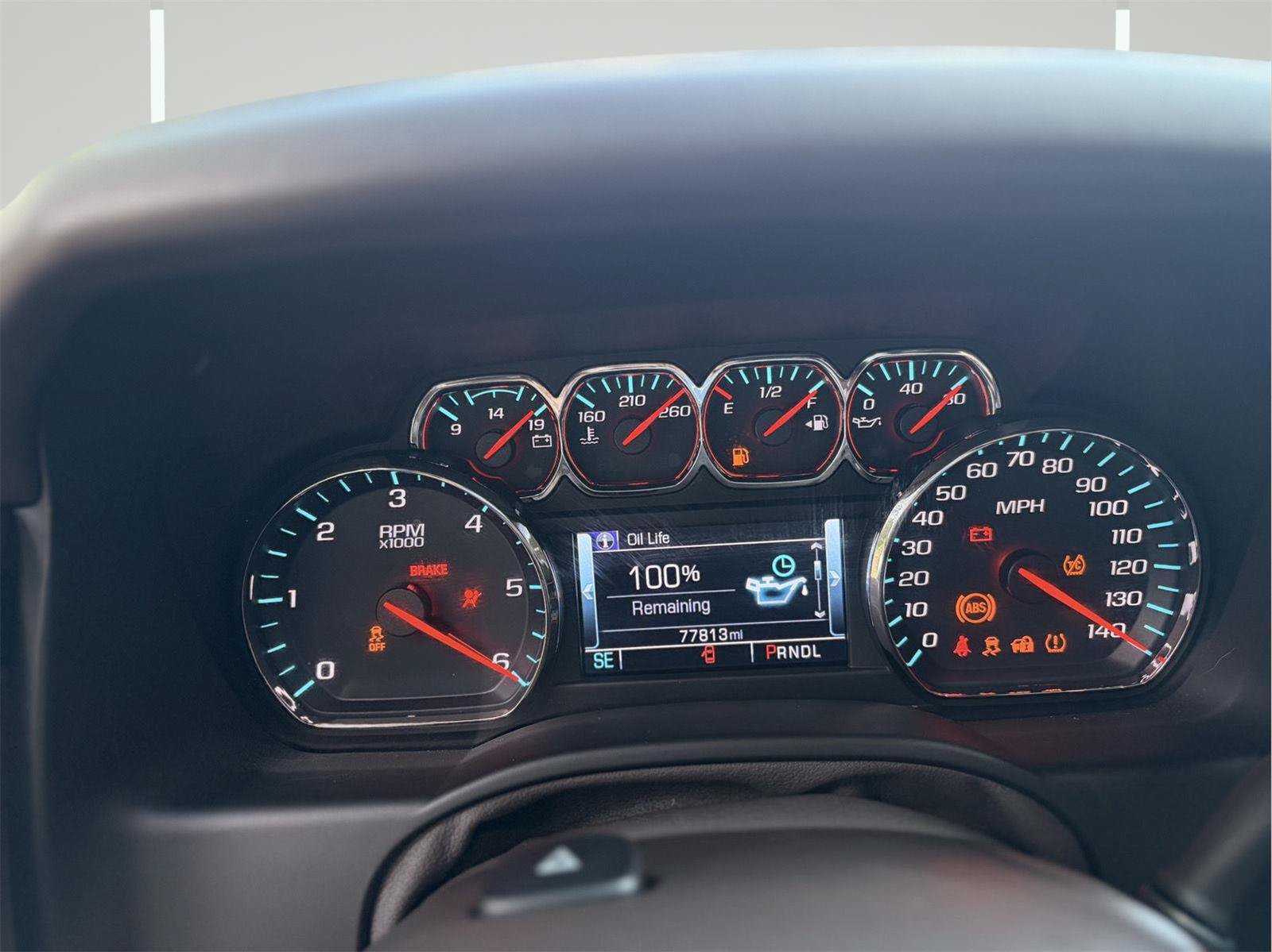 Used 2019 Chevrolet Suburban Premier AWD/4WD image 23