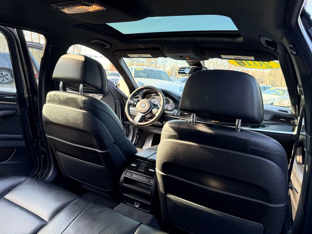 Used 2016 BMW 550i xDrive Sedan image 30