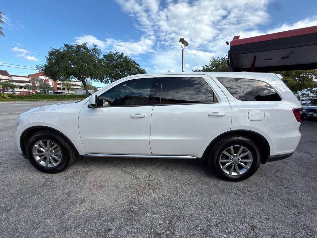 Used 2017 Dodge Durango SXT w/ 3rd Row Seating Group RWD image 2