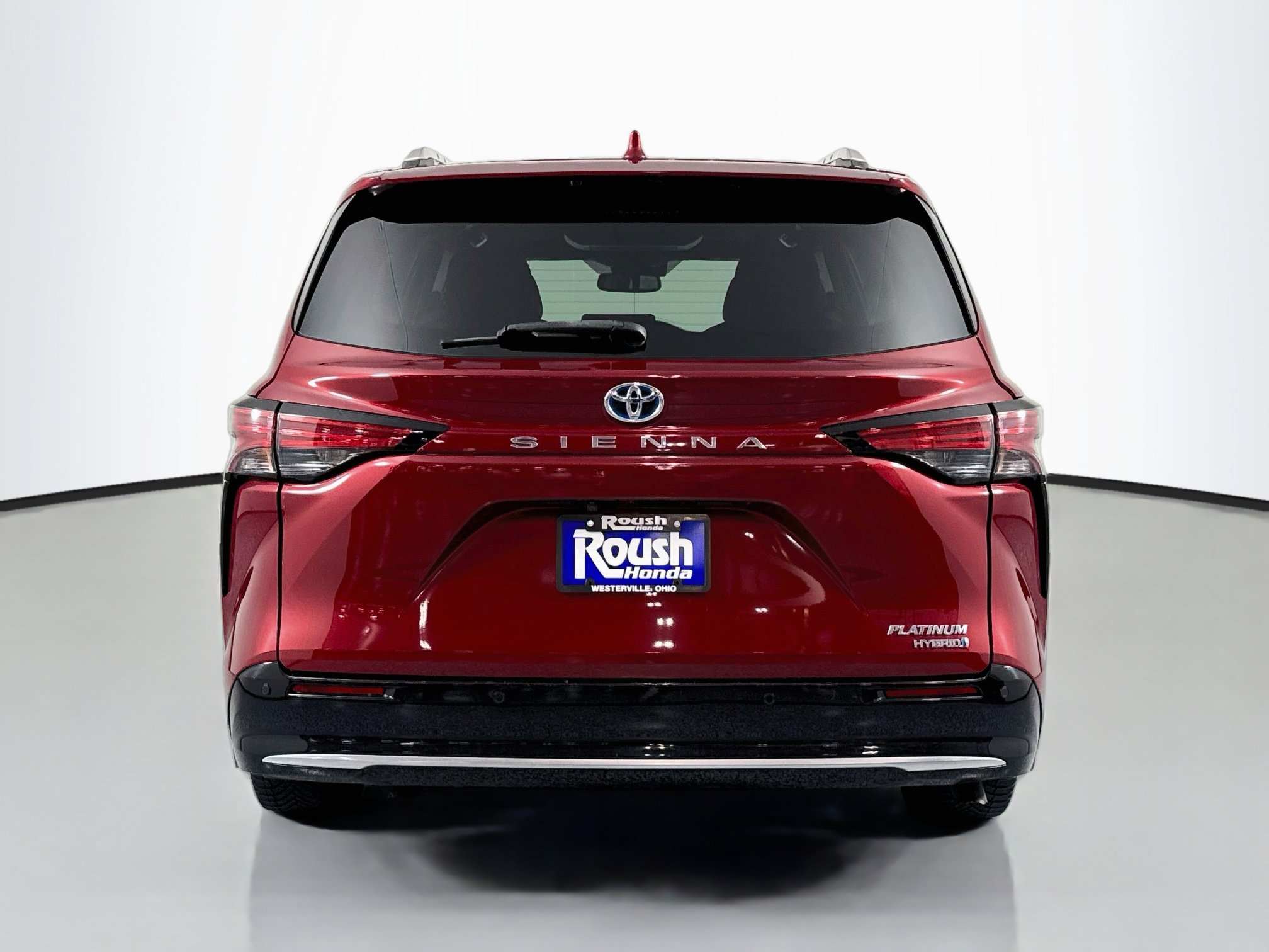 Used 2022 Toyota Sienna Platinum FWD image 6