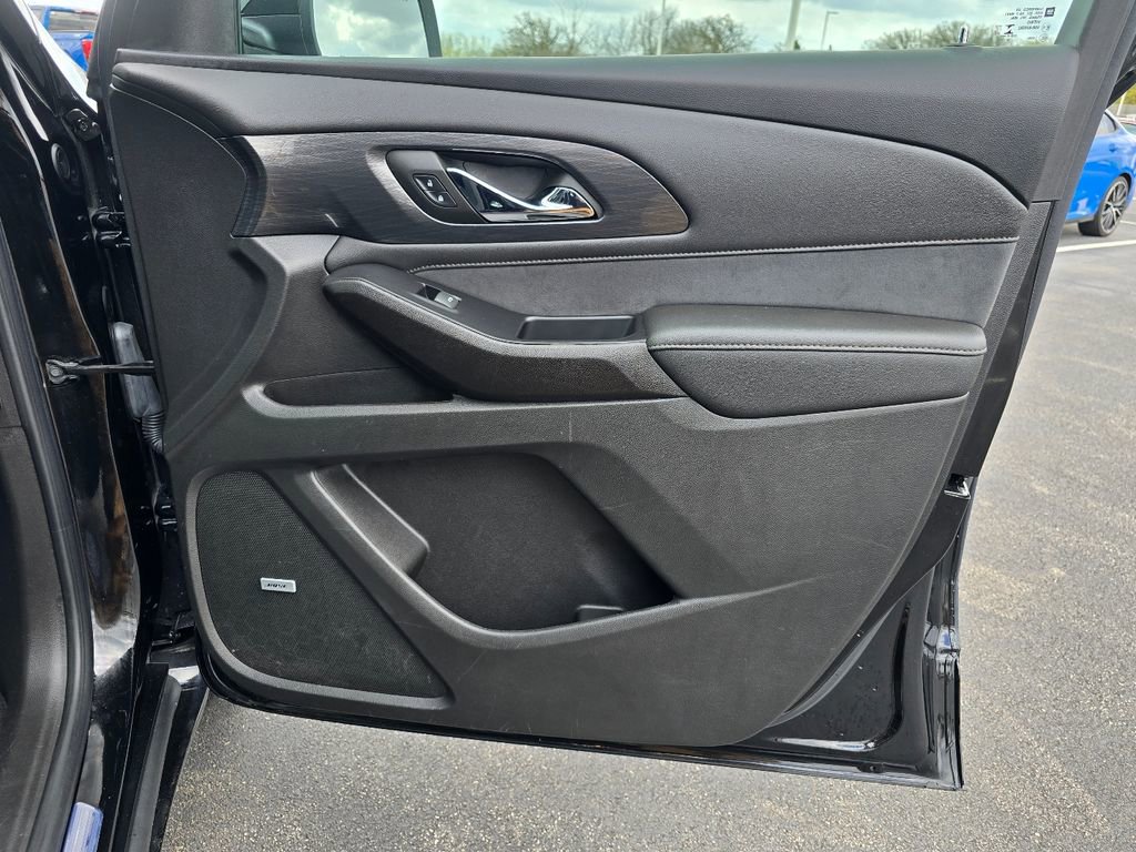 Certified 2023 Chevrolet Traverse High Country image 38