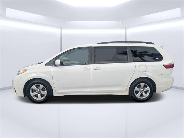 Used 2019 Toyota Sienna LE image 7