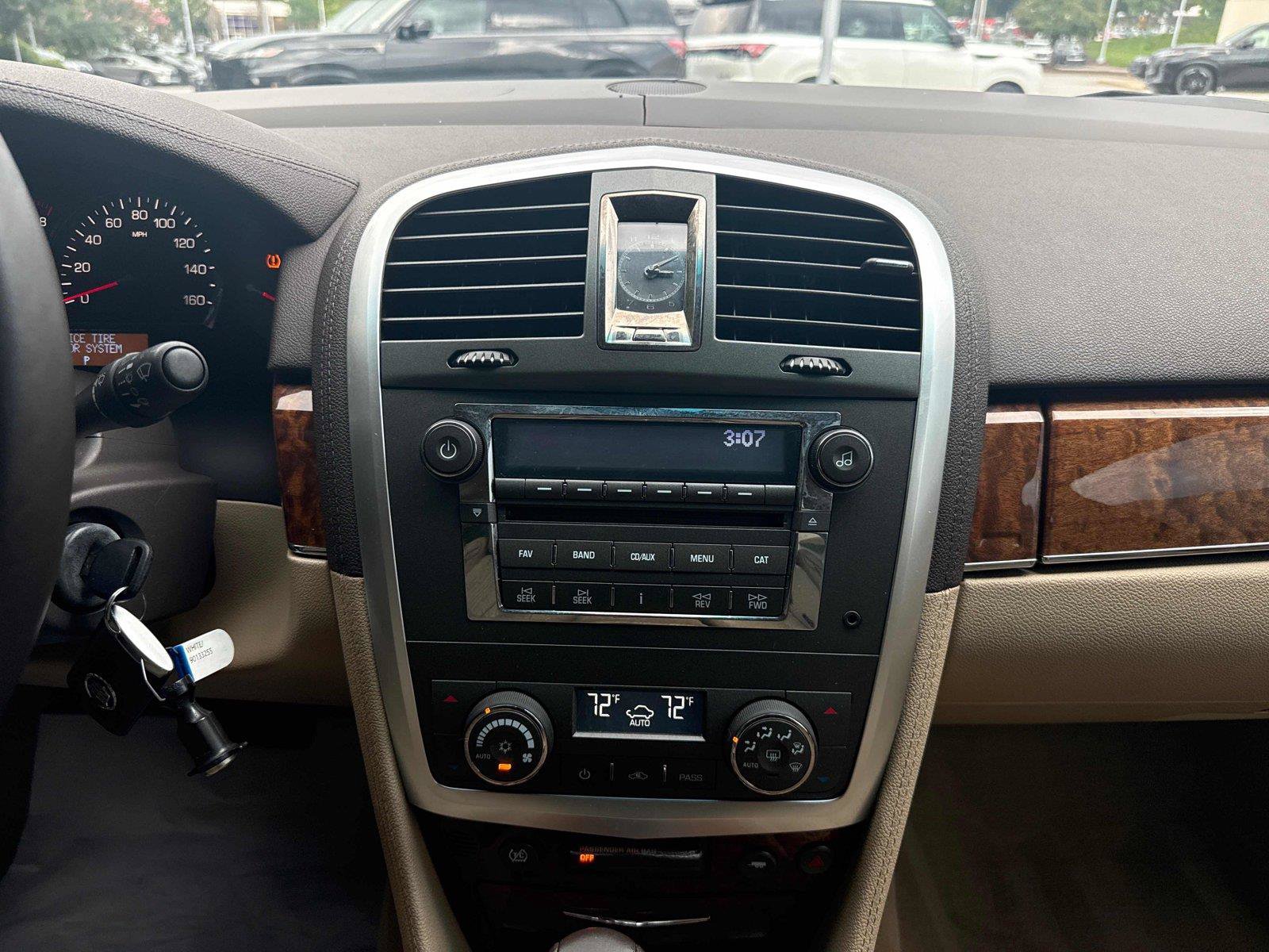 Used 2009 Cadillac SRX AWD w/ Third Row Seating Package image 20