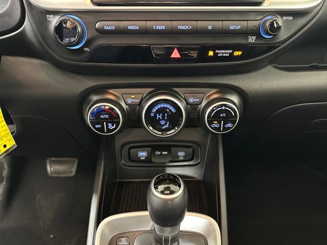 Used 2023 Hyundai Venue SEL w/ Cargo Package image 45