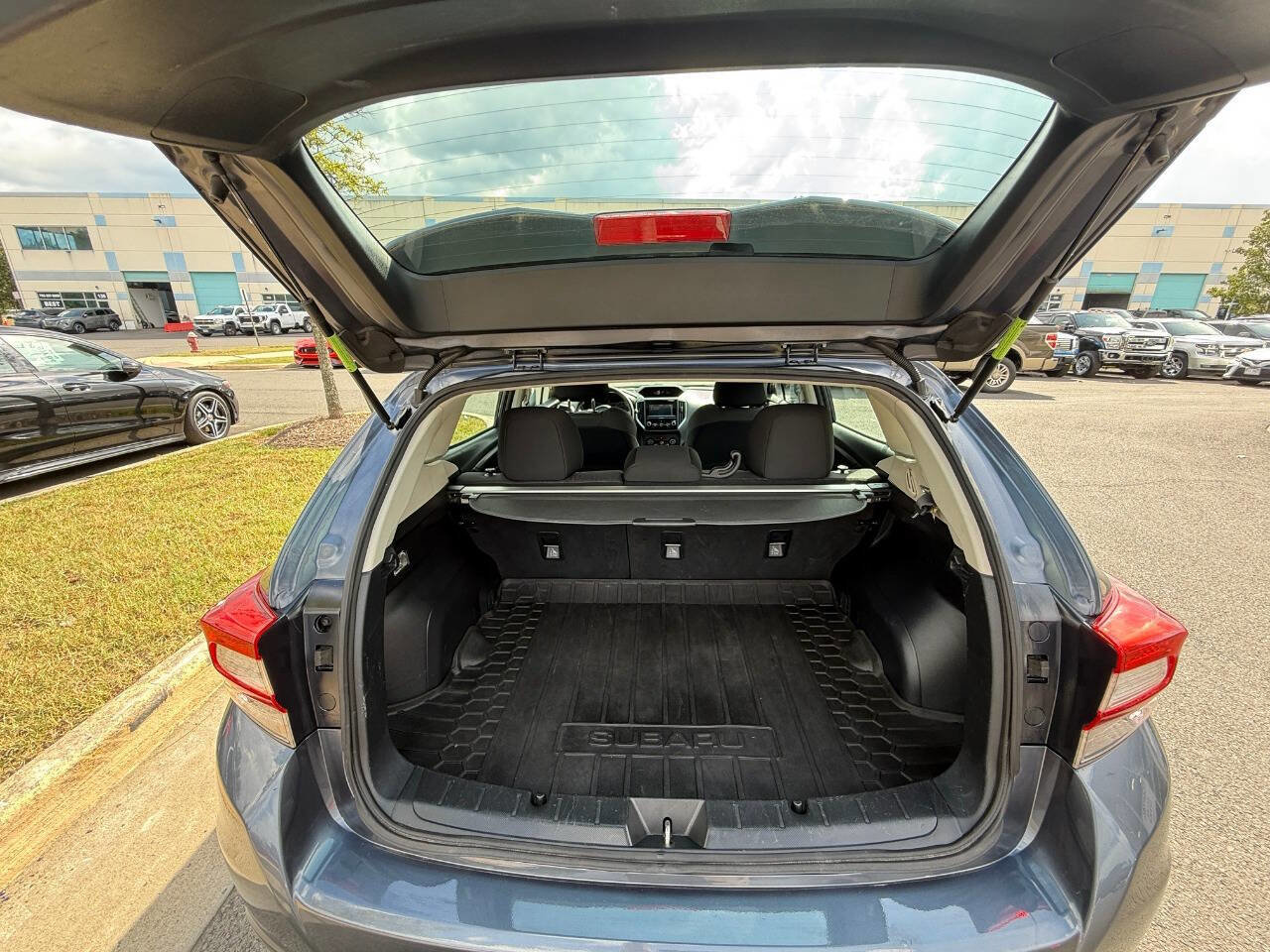 Used 2017 Subaru Impreza 2.0i Premium image 24