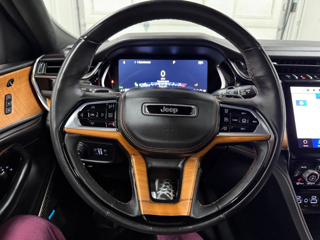 Used 2024 Jeep Grand Cherokee Summit AWD/4WD image 42