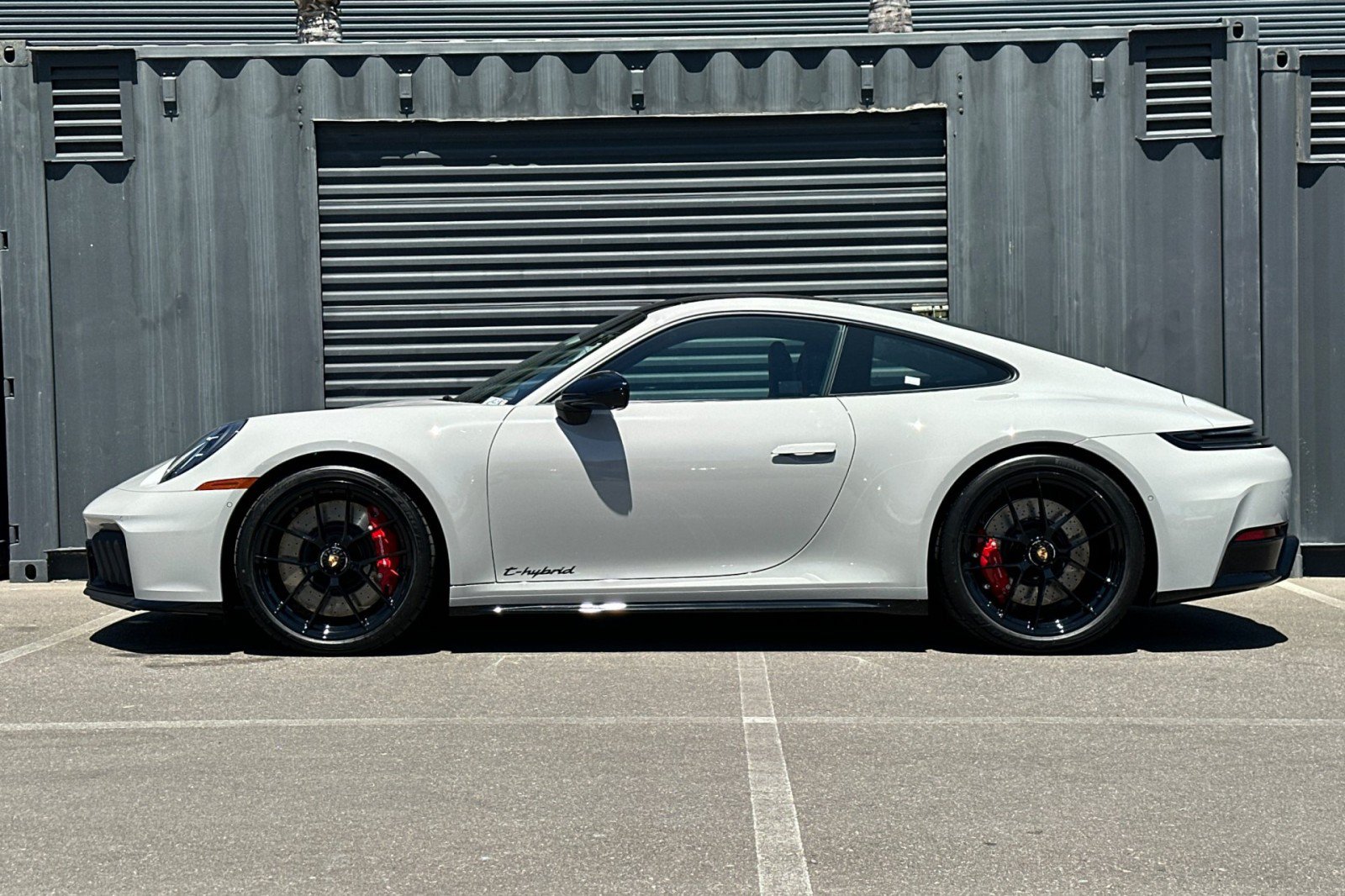 New 2026 Porsche 911 Carrera GTS RWD image 2