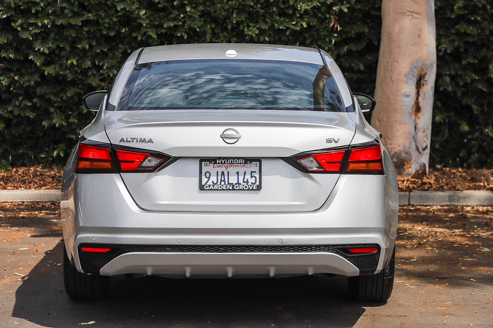 Used 2024 Nissan Altima 2.5 SV FWD image 7